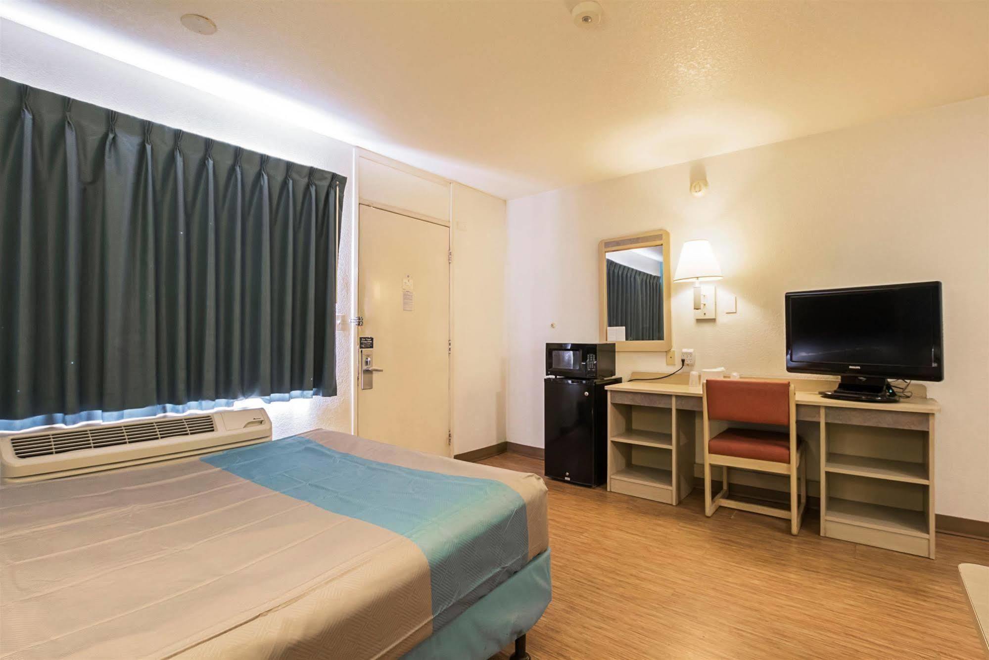 Motel 6-Rochester, Mn ภายนอก รูปภาพ
