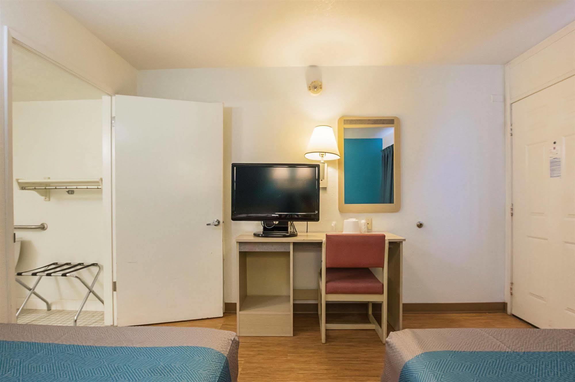 Motel 6-Rochester, Mn ภายนอก รูปภาพ